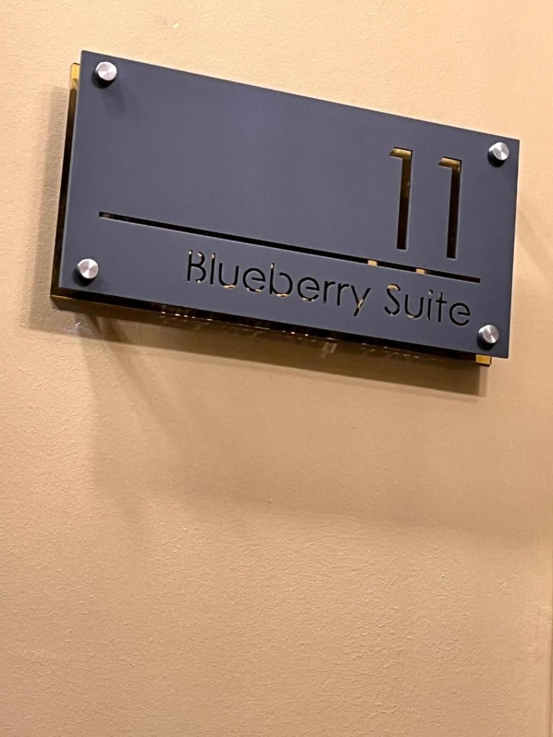 The Blueberry Hotel 폰티프리드 외부 사진